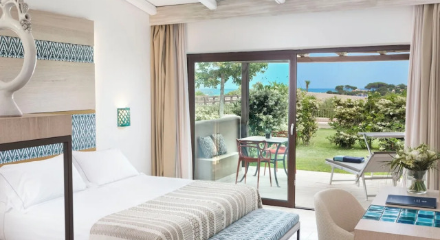 Номер Grand Deluxe с видом на море Baglioni Resort Sardinia - The Leading Hotels of the World