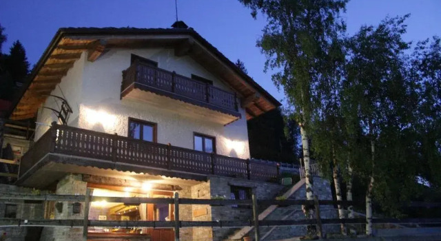 Chambres DHotes Les Fleurs, Забронировать Отель Грессан Пила