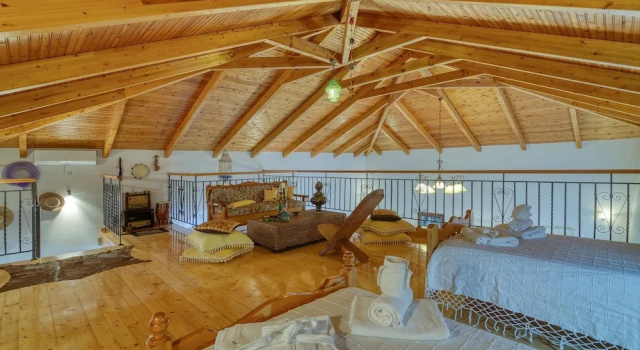 Семейная вилла с балконом Villa John Dimeon Kato Achaia With Pool - Happy Rentals