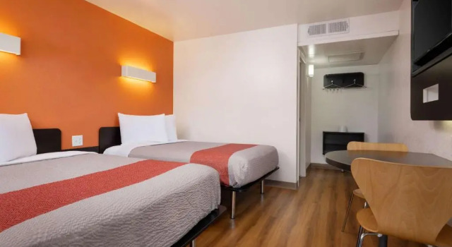 Четырёхместный номер Standard Motel 6-Pismo Beach, CA