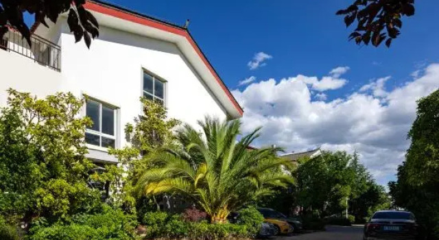 Rizhao Jinshan Guyun Bieyuan Homestay (Shuhe Old Town), Prenota Hotel Hotel a Lijiang con parcheggio, Parcheggio