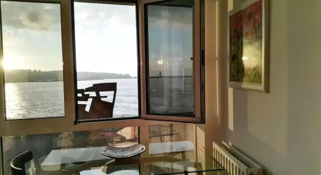 Seaviews-gijon-parking-2br-walk to Beach-wifi, Prenota Appartamento Hotel a Asturie con parcheggio, Parcheggio