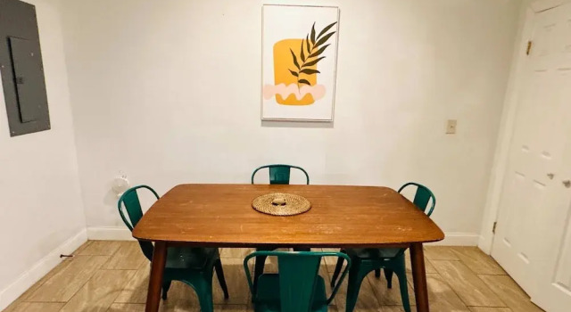 Cherry Suites 2BR Apt w W D Arcade Machine, Забронировать Апартаменты/квартира Апартаменты Филадельфии, рядом с Театральная компания Arden, Апартаменты/квартира