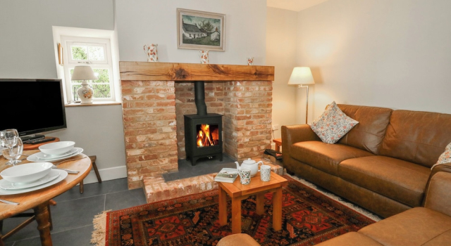 Llainorfa, Đặt Nhà nghỉ dưỡng Llanllwchaiarn Glamorgan