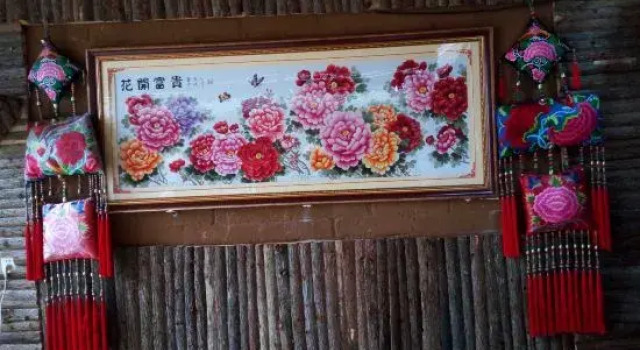 Puzhehei Anyi Jiayuan Homestay, Buchen Sie Hotel Hotels in Yunnan mit Parkplatz, Parkplätze