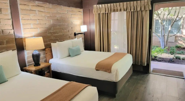 Четырёхместный номер Standard El Pueblo Inn