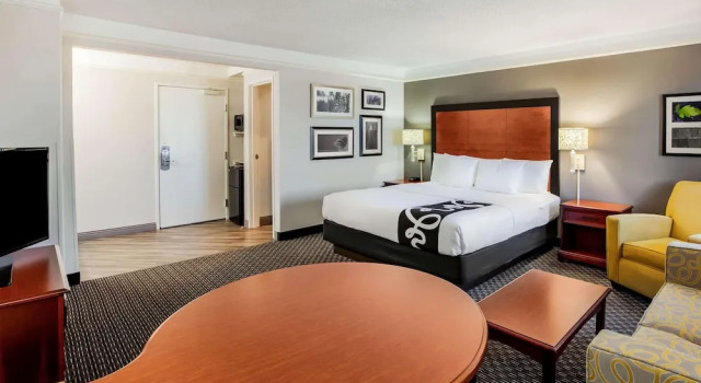 Двухместный люкс La Quinta by Wyndham Houston Baytown East
