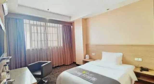 Jiangmen Atlantas City Hotel, Rezerwuj Hotel Hotele w Jiangmen z parkingiem, Parking