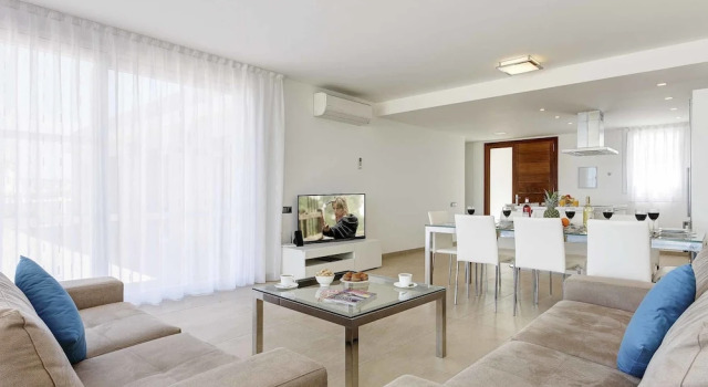 Villa Esmeralda Sol, Rezerwuj Willa Hotele w Minorka z parkingiem, Parking