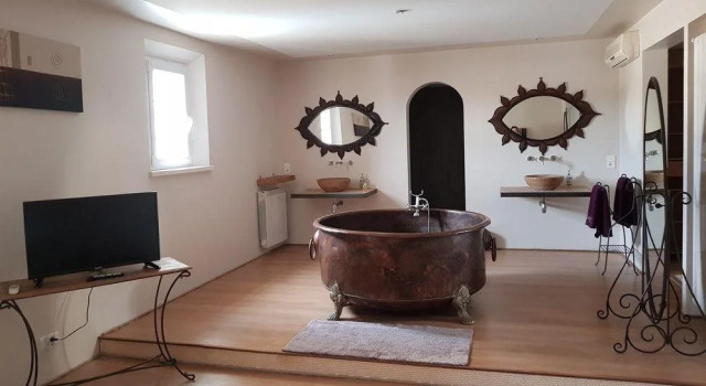 Le Jardin d'Esteban, Book Hotel Saint-Andiol Carros