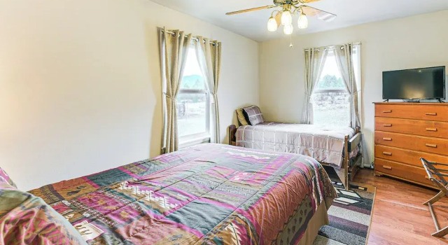 Quiet Pagosa Springs Cabin: Lake & Mountain Views!, Boek Vakantiehuis Arboles Verenigde Staten