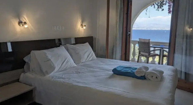 Студия Superior с балконом и с видом на море Dionysos Apartments
