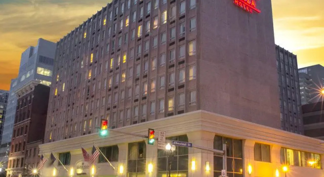 Полулюкс Crowne Plaza Hotel Harrisburg-Hershey by IHG