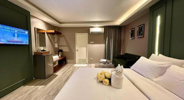 Номер Deluxe The Bed by Boonjira