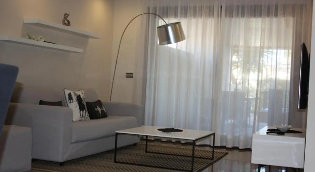 100 - Beach apartment with Private Pool, Забронировать Апартаменты/квартира Апартаменты Эстепона, Апартаменты/квартира