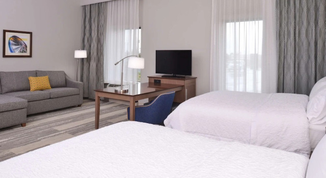 Четырёхместная студия Hampton Inn & Suites Cincinnati-Mason, Ohio