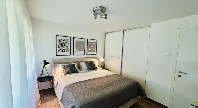 Impeccable 1-bed Apartment in Pula, Забронировать Апартаменты/квартира Пула Pula Riviera, рядом с Пляж в бухте Гортанова