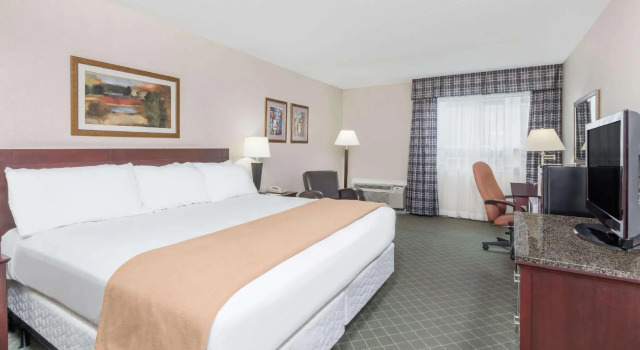 Двухместный номер Standard Ramada by Wyndham London