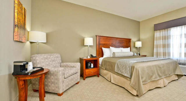 Номер Standard Green Mill Village Hotel & Suites, BW Signature Collection