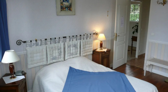 La Vasconia, Book Hotel  