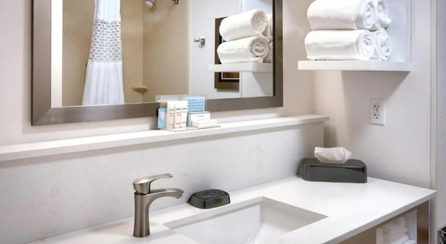 Четырёхместный номер Standard Hampton Inn Tremonton