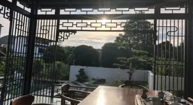 Serene Bamboo Villa · Panoramic Pool | Zen Courtyard Retrea
