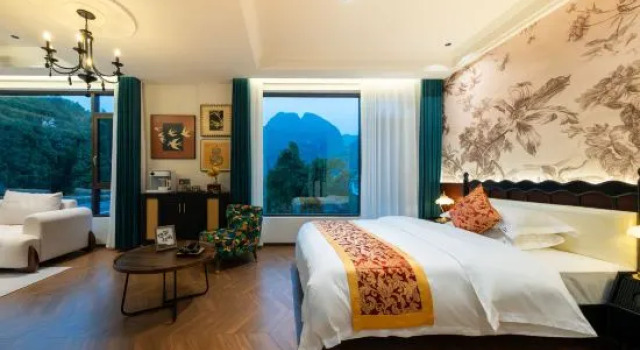 Deluxe familie suite cu balcon și cu vedere MIAOFENGGE