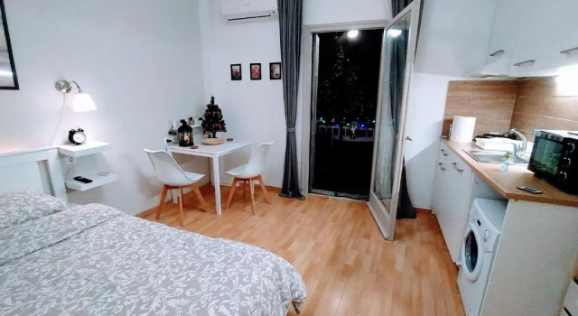 Elegant Central Studio Free wifi and netflix, Book Hotel Volos 