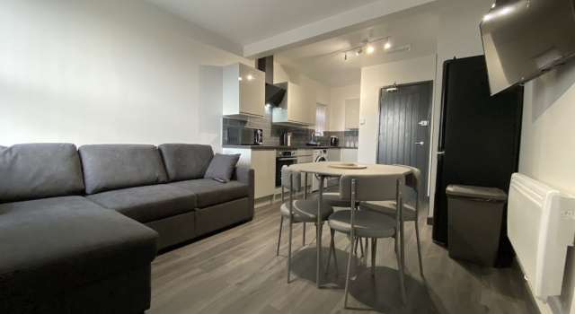 Апартаменты Executive StayCrewe Apartments