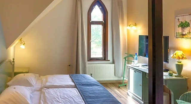 Schlossberg-Hotel, Varaa Hotelli 3 tähden hotellit kohteessa Garz, 3*