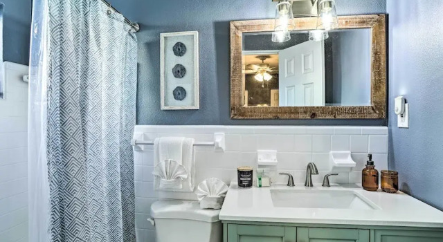 Коттедж Remodeled St Petersburg Retreat w/ Hot Tub!