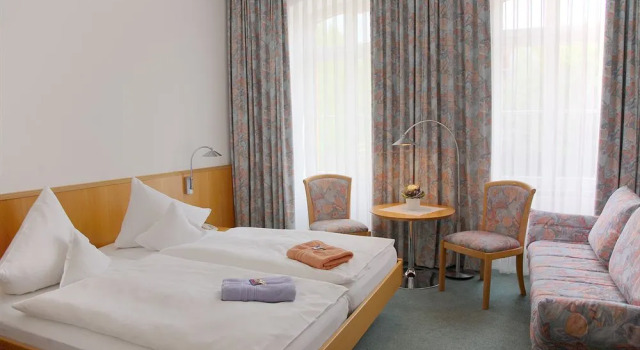AKZENT Hotel Delitzsch, Book Hotel 3-stjernede hoteller i Delitzsch, 3*