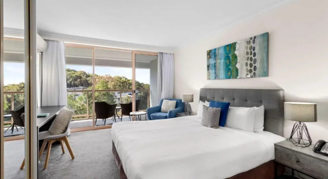 Номер Deluxe Pacific Bay Resort