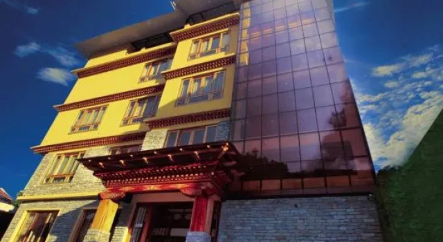 Hotel Tarayana Grand