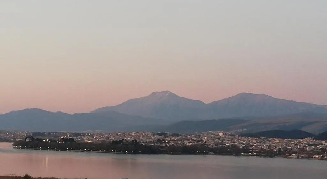 Апартаменты House with View in Amfithea