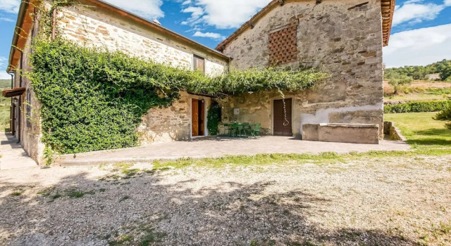 Charming Holiday Home in Pontassieve With Swimming Pool, Book Hotel Hotels in Pontassieve with a Pool, Swimming Pool