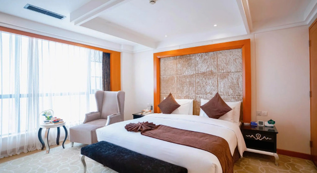 Phoenix Lake Tianquan Hotel, Buchen Sie Hotel Qingbaijiang Chengdu