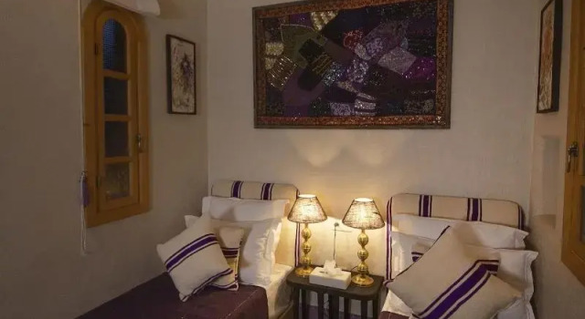 Riad Wazani Topaze & Spa, Забронировать Курортный отель Отели Марракеш-Тенсифт-Эль-Хауз с парковкой, Парковка