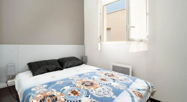 Villa in Serignan Near Sandy Beach, Забронировать Вилла Коттеджи Hérault, Коттедж