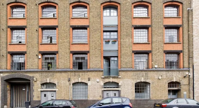 Unique & Vibrant 1-bed Loft With Roof Garden