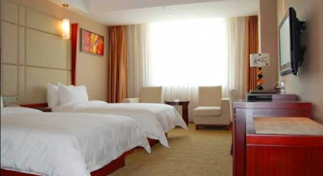 Eastern Banshan Hotel, Rezerwuj Hotel Hotele w Shenzhen z parkingiem, Parking