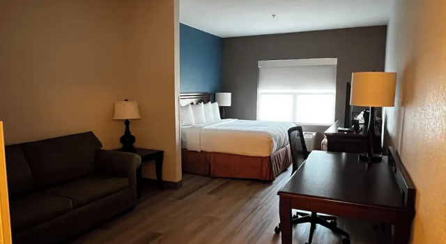 Двухместный люкс Comfort Inn & Suites Concord - Kannapolis