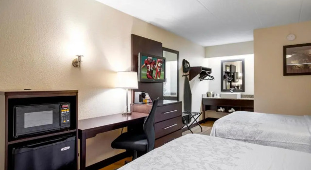 Четырёхместный номер Deluxe Red Roof Inn PLUS+ Chicago - Willowbrook