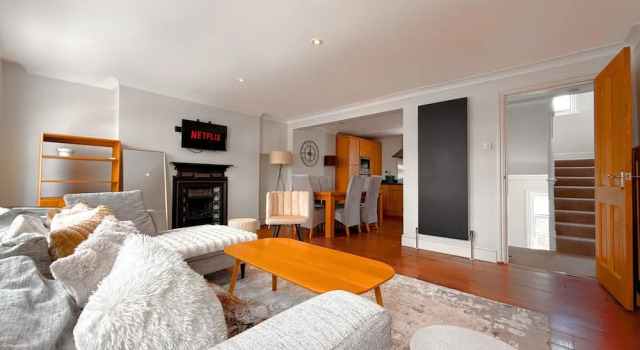 Апартаменты 1300ft Fitzrovia Soho 2b2b
