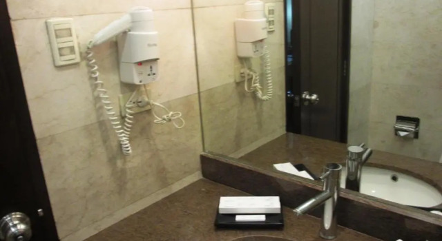 Люкс Crown Regency Hotel Makati