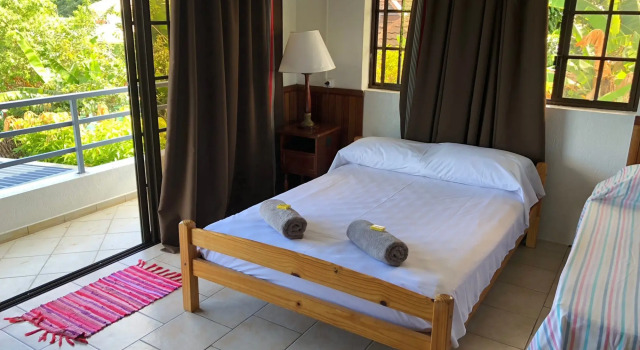 Ahitea Lodge, Забронировать Отель Отели Таити с завтраком, Завтраки