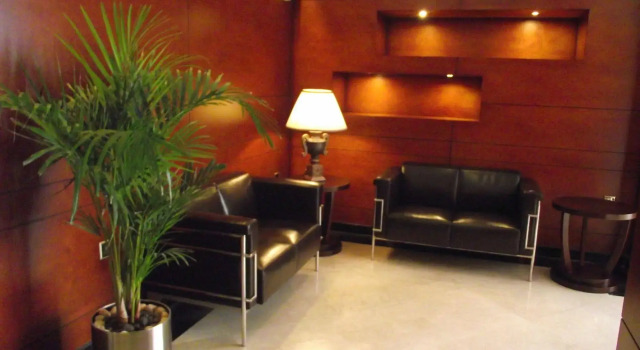 Corp Executive Doha Suites, Rezervovat Hotel Hotely v Dauhá s parkováním, Parkování