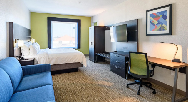 Двухместный люкс Holiday Inn Express Hotel and Suites Bastrop by IHG