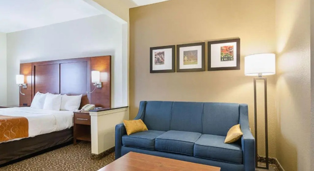 Люкс Quality Suites Springdale West I-49