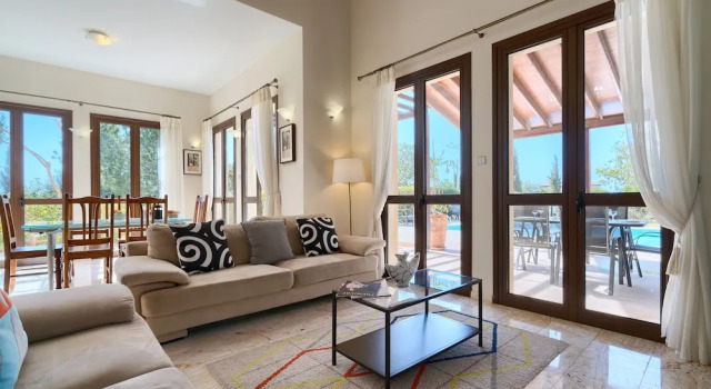3 bedroom villa Dionysos 373 with private pool and pretty garden, Peaceful location within Aphrodite Hills Resort